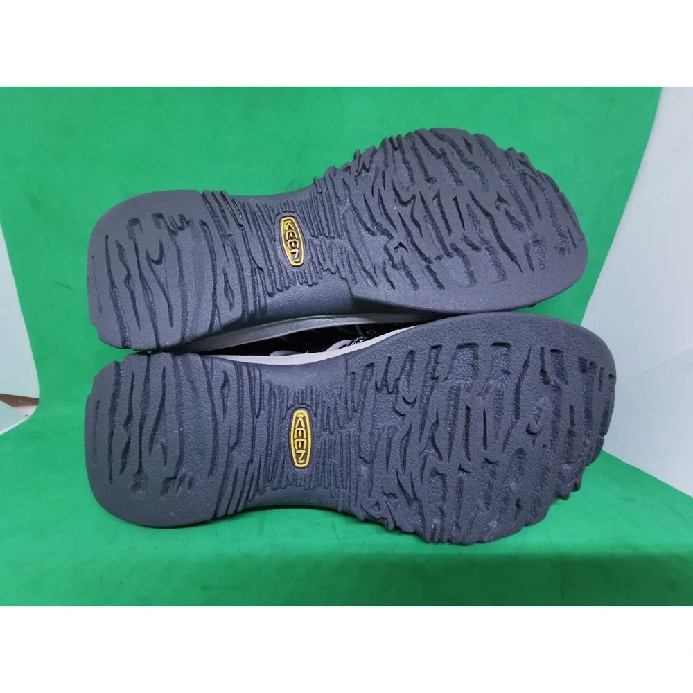 Keen Whisper Sport Sandals Womens Size 7.5 Water Trail Shoes Black Gray Hiking